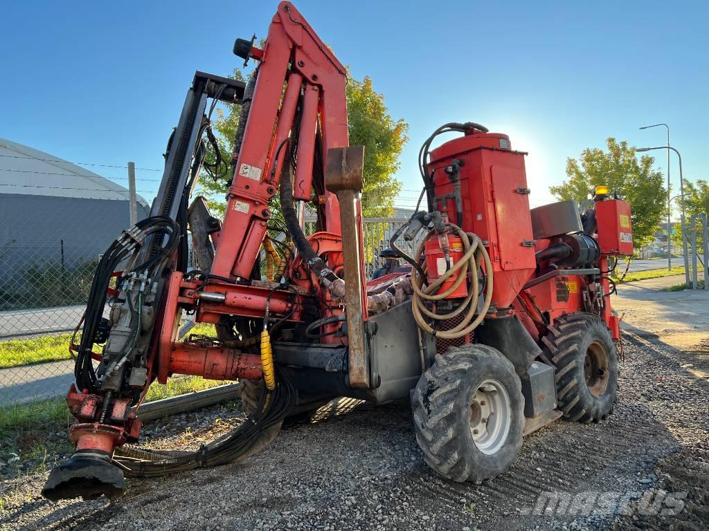Sandvik DC 302 R Surface drill rigs