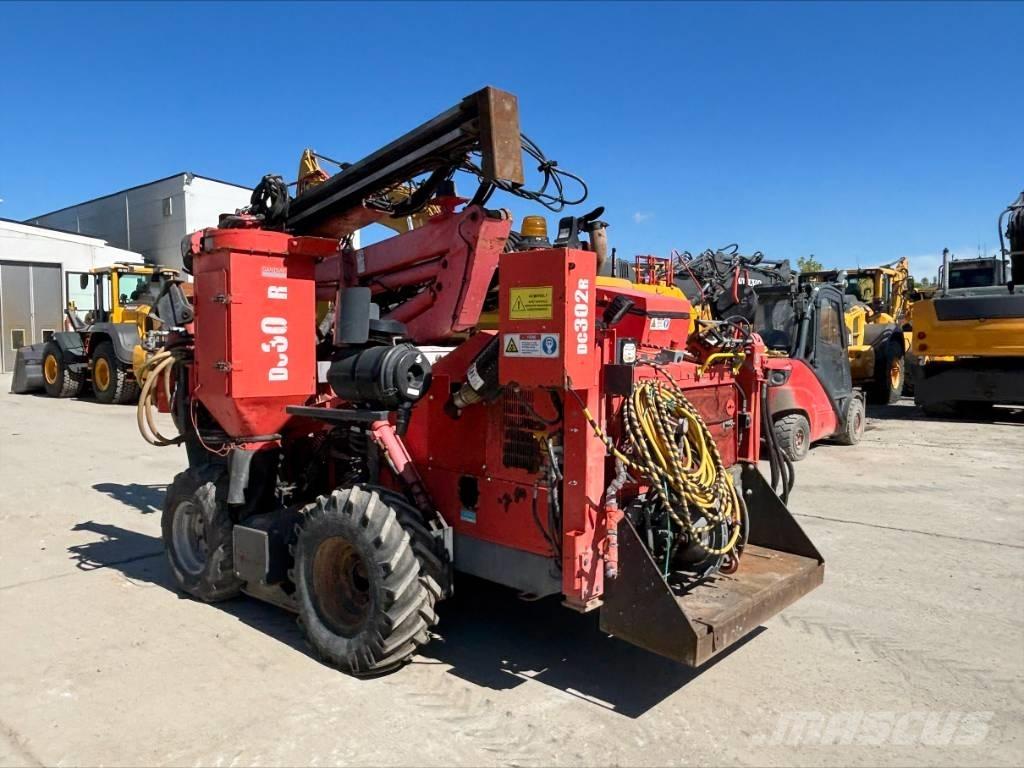 Sandvik DC 302 R Surface drill rigs