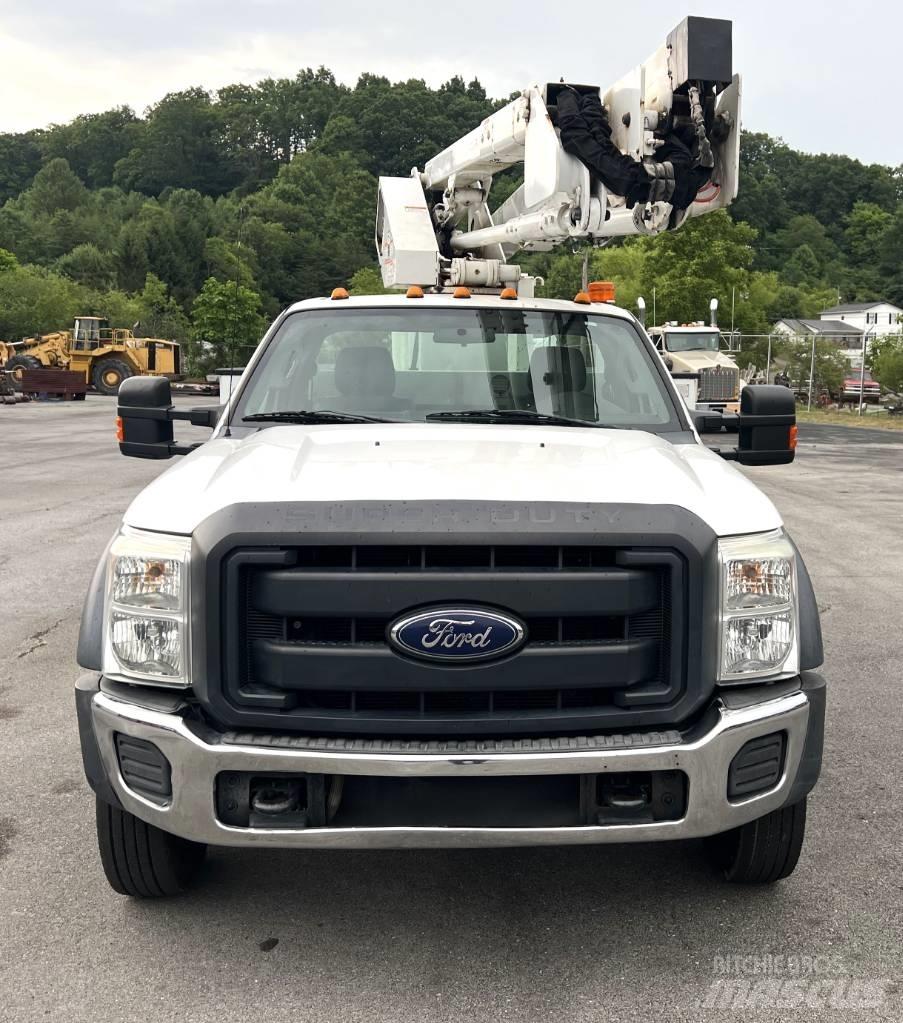 Ford F 550 Truck mounted platforms