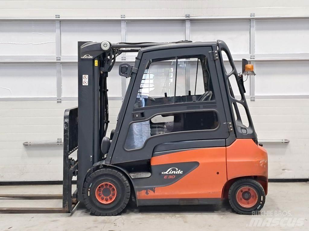 Linde E30-01 Electric forklift trucks