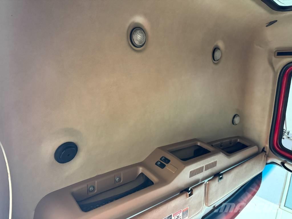 Mack GU 713 Tipper trucks