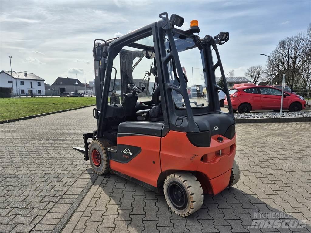 Linde E25 Electric forklift trucks