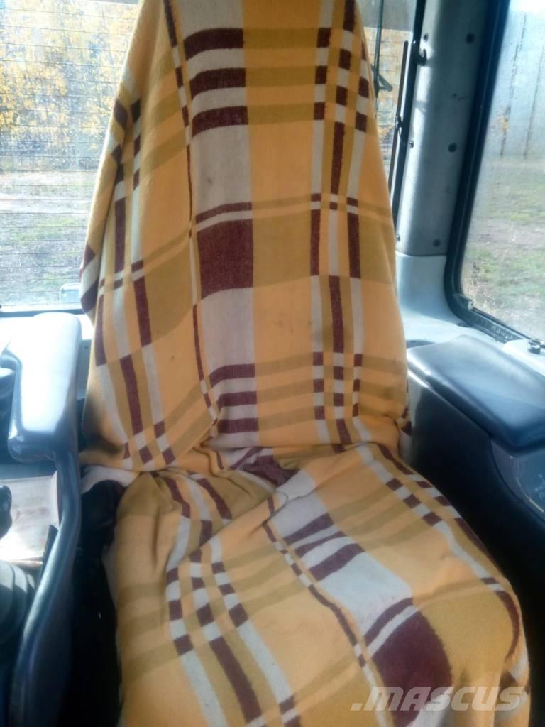 Komatsu D 61 PX-15 Crawler dozers