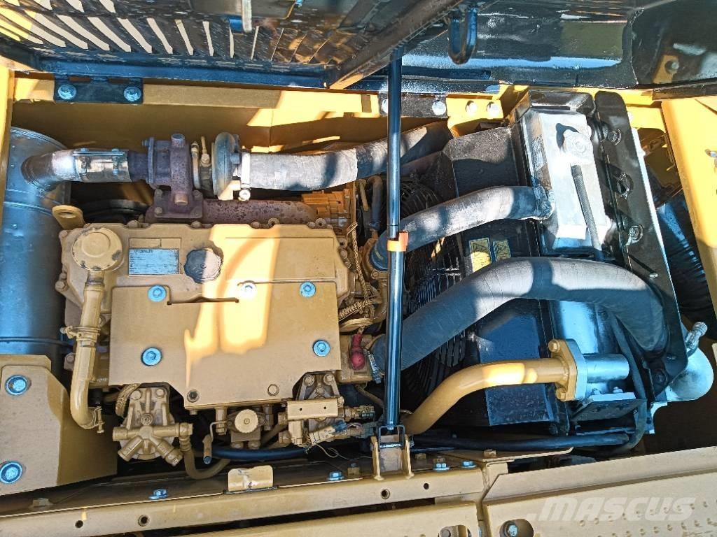 CAT 313 D Crawler excavators