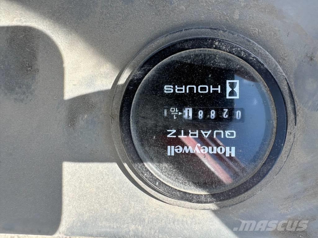 SkyJack SJ 3226 Scissor lifts