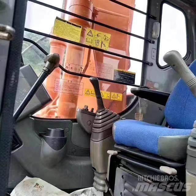 Hitachi EX 120 Crawler excavators