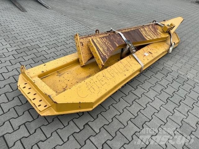 CAT 745 TAIL GATE Articulated Haulers