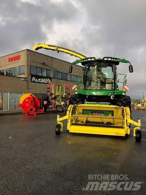 John Deere 8200 i Forage harvesters