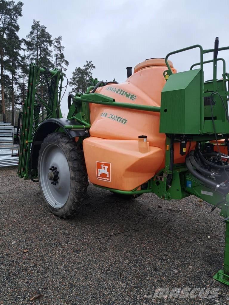 Amazone Ux 3200 20m Trailed sprayers