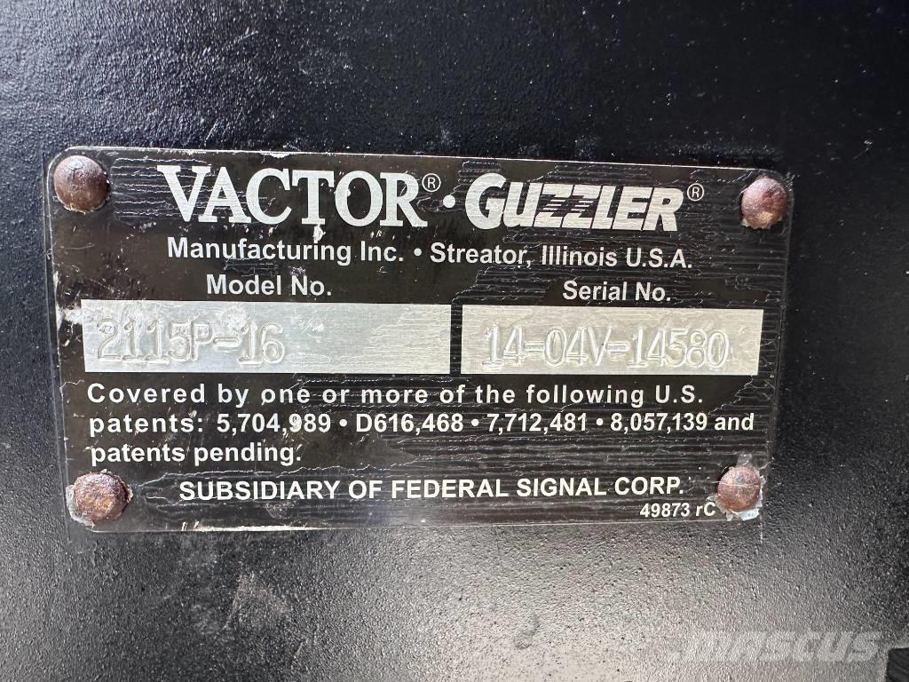 International 7500 Commercial vehicle