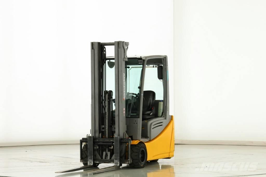 Jungheinrich EFG 220 Electric forklift trucks