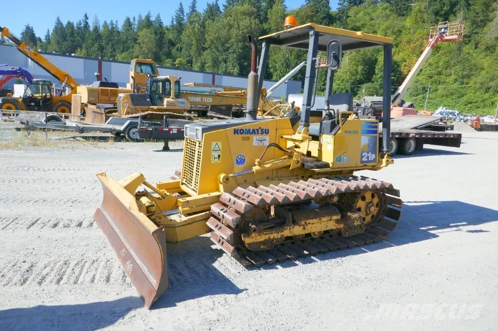 Komatsu D 21 P-8 Crawler dozers