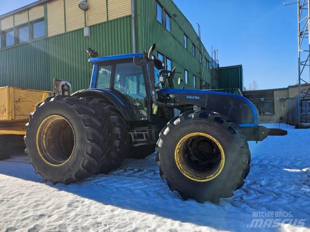 Valtra T171 Tractors