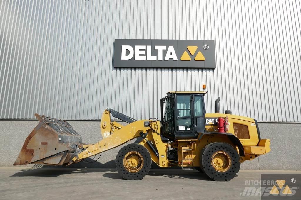 CAT 938M Wheel loaders