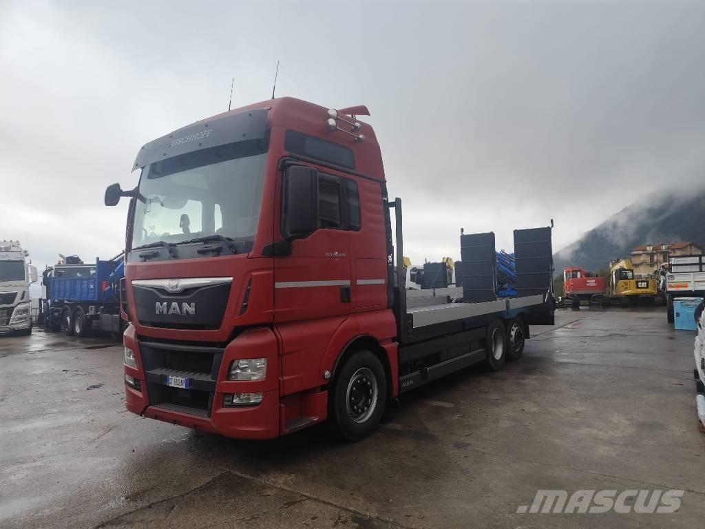 MAN TGX 26.440 Beavertail Flatbed / winch trucks