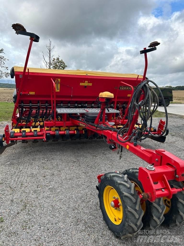Väderstad Rapid400C Combination drills