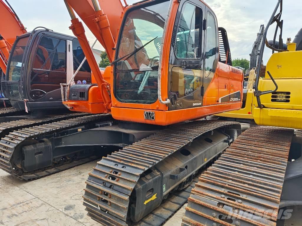 Doosan DX225LC-9C Crawler excavators