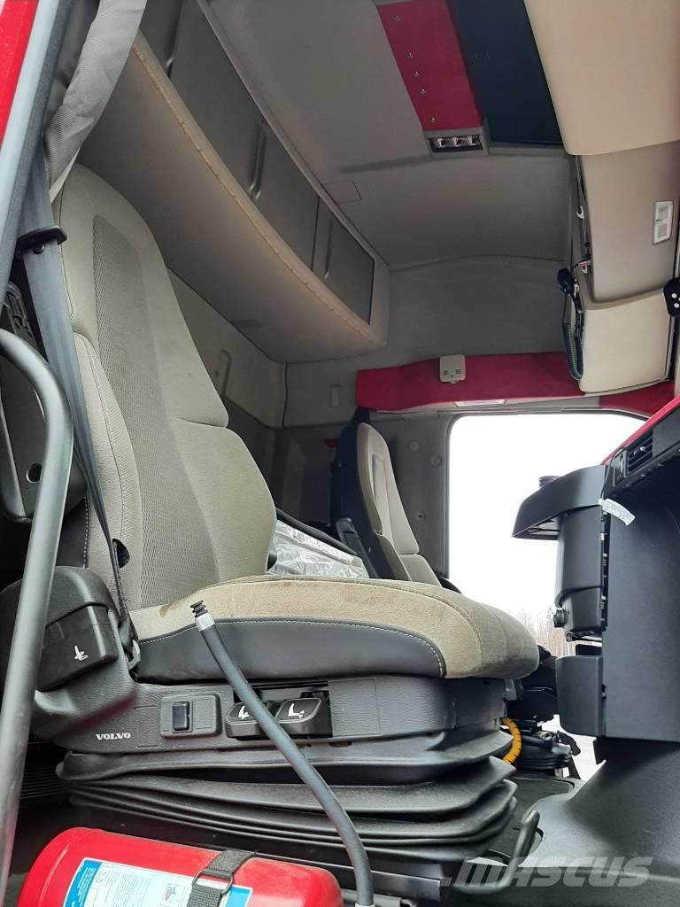 Volvo FH 13 Chassis Cab trucks