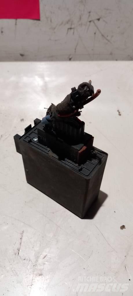 Scania 144.  1401789 Electronics