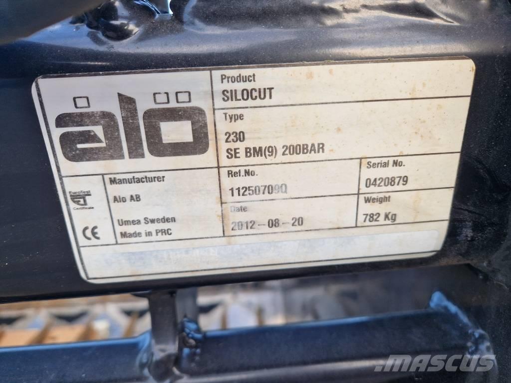 Ålö Silocut 230 . S-BM Front loader accessories