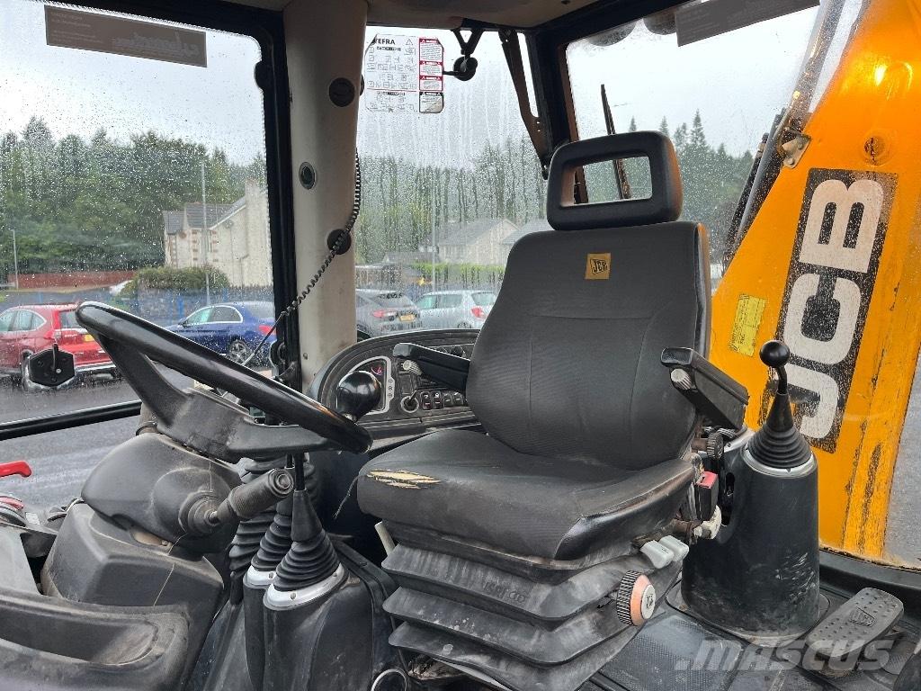 JCB 3CX Backhoe