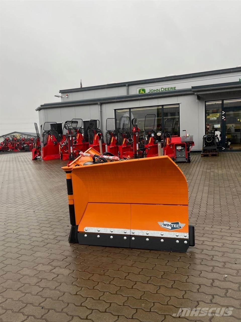  Wintec Vario XM320 Snow blades and plows