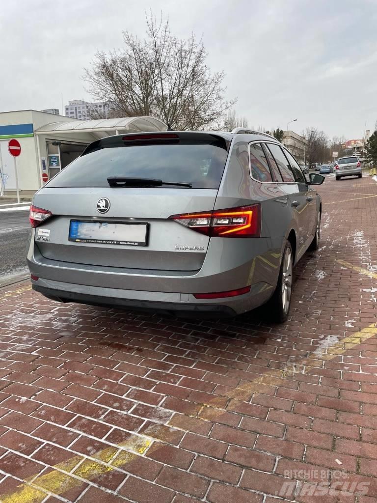 Skoda Superb Cars
