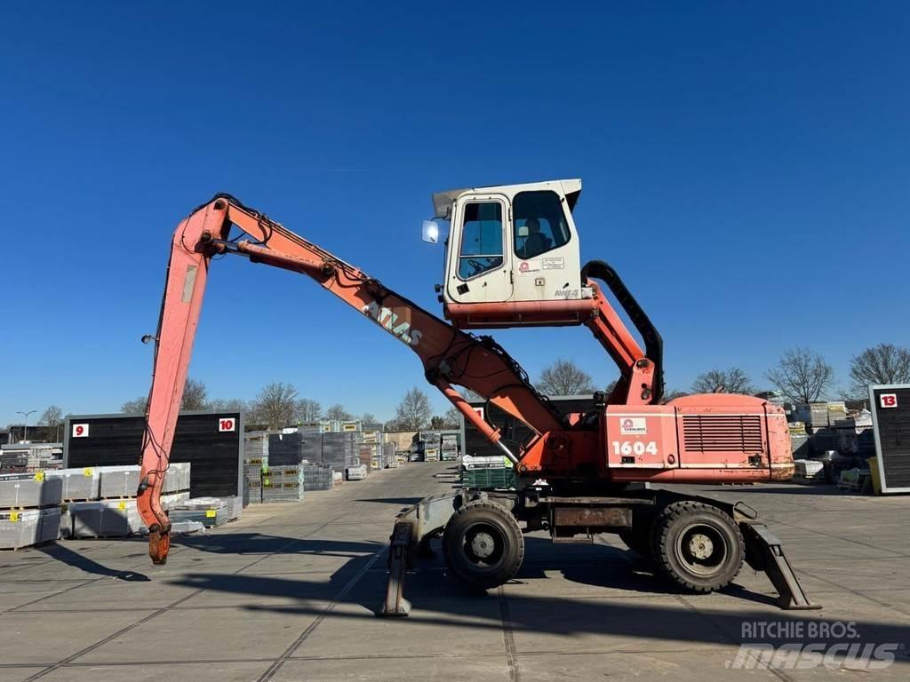 Atlas 1604 MI Waste / industry handlers