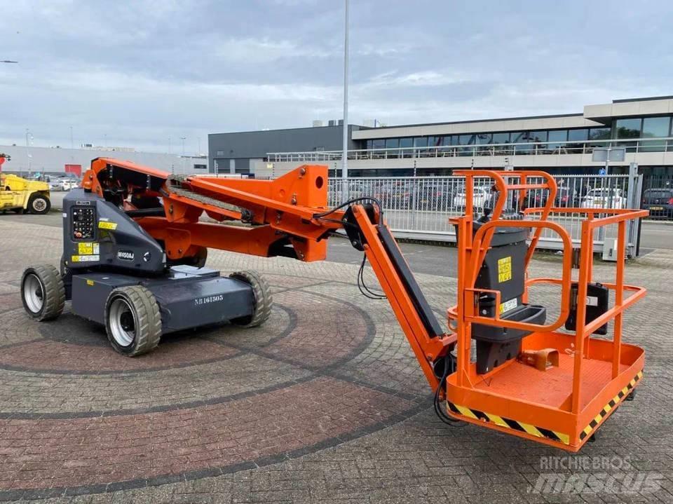JLG M 450 AJ Articulated boom lifts