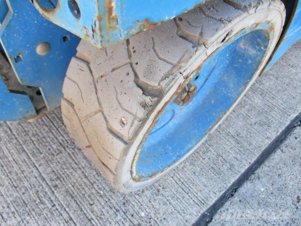 Genie GS 2632 (059) Scissor lifts