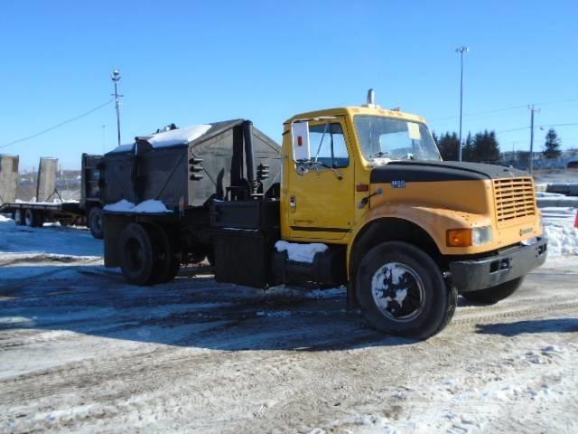International 4900 Concrete trucks