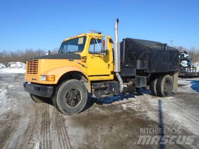 International 4900 Concrete trucks