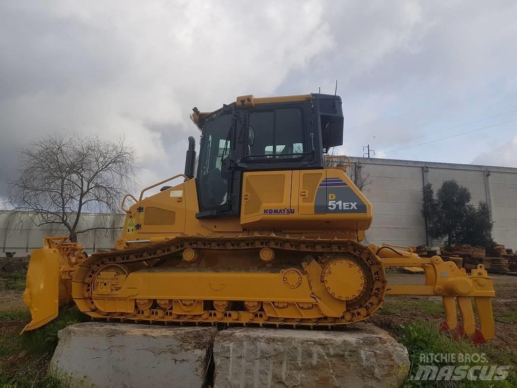 Komatsu D 51 EX-22 Crawler dozers