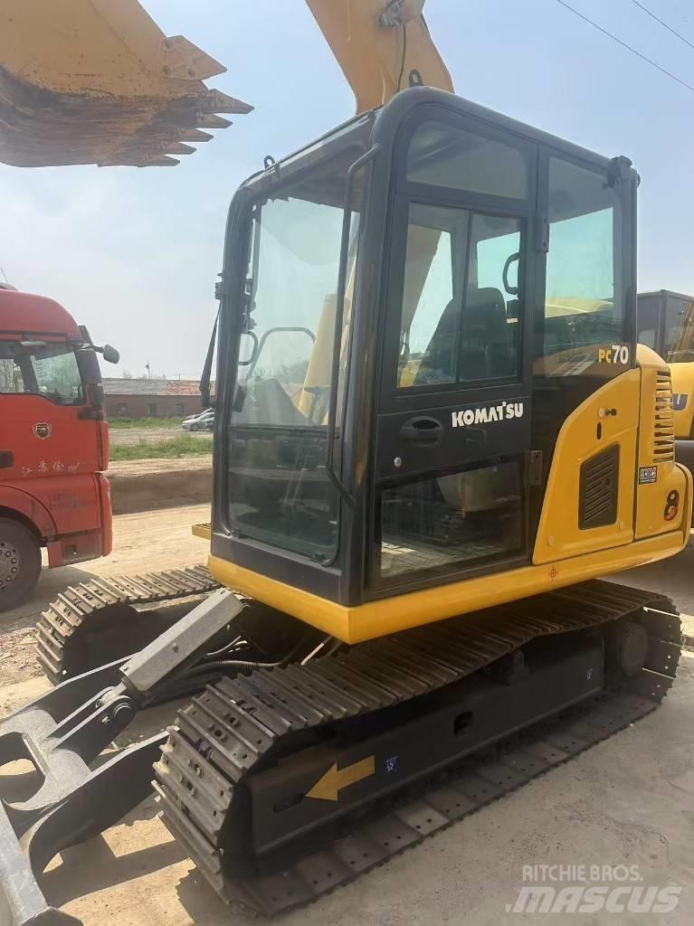 Komatsu PC 70 Crawler excavators