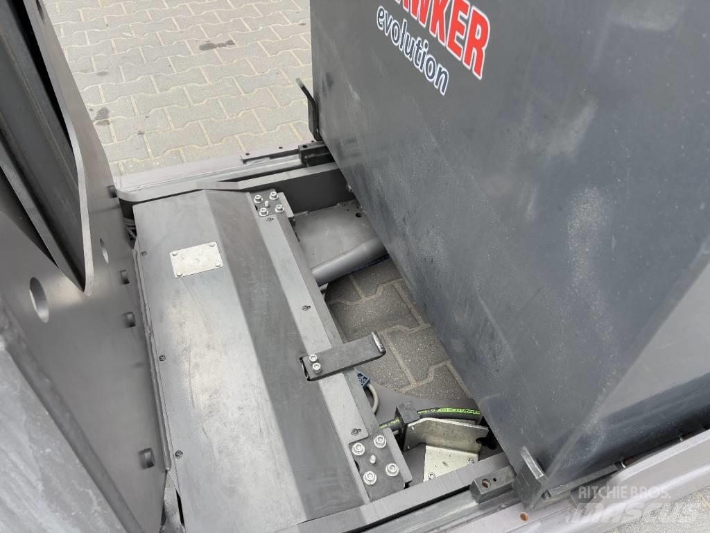 Nissan ULS 120 Reach truck