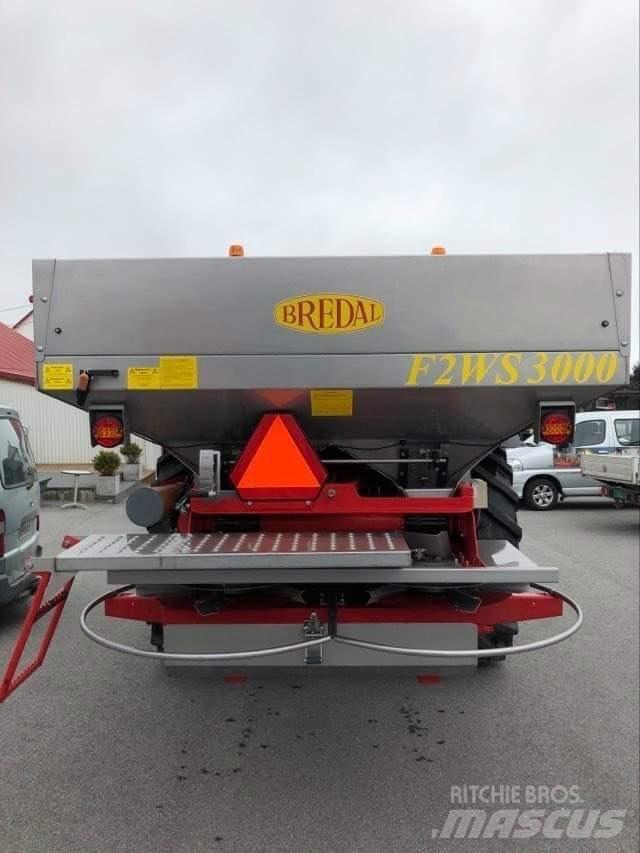 Bredal F2 WS 3000 Mineral spreaders