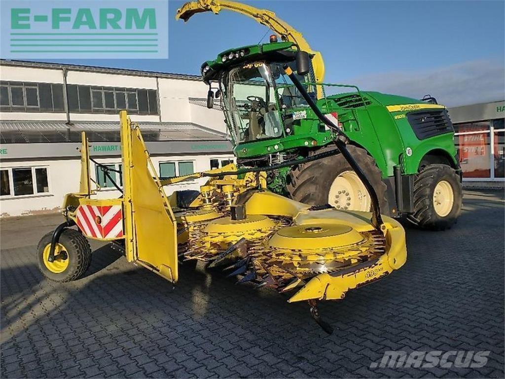 John Deere 9800 Forage harvesters