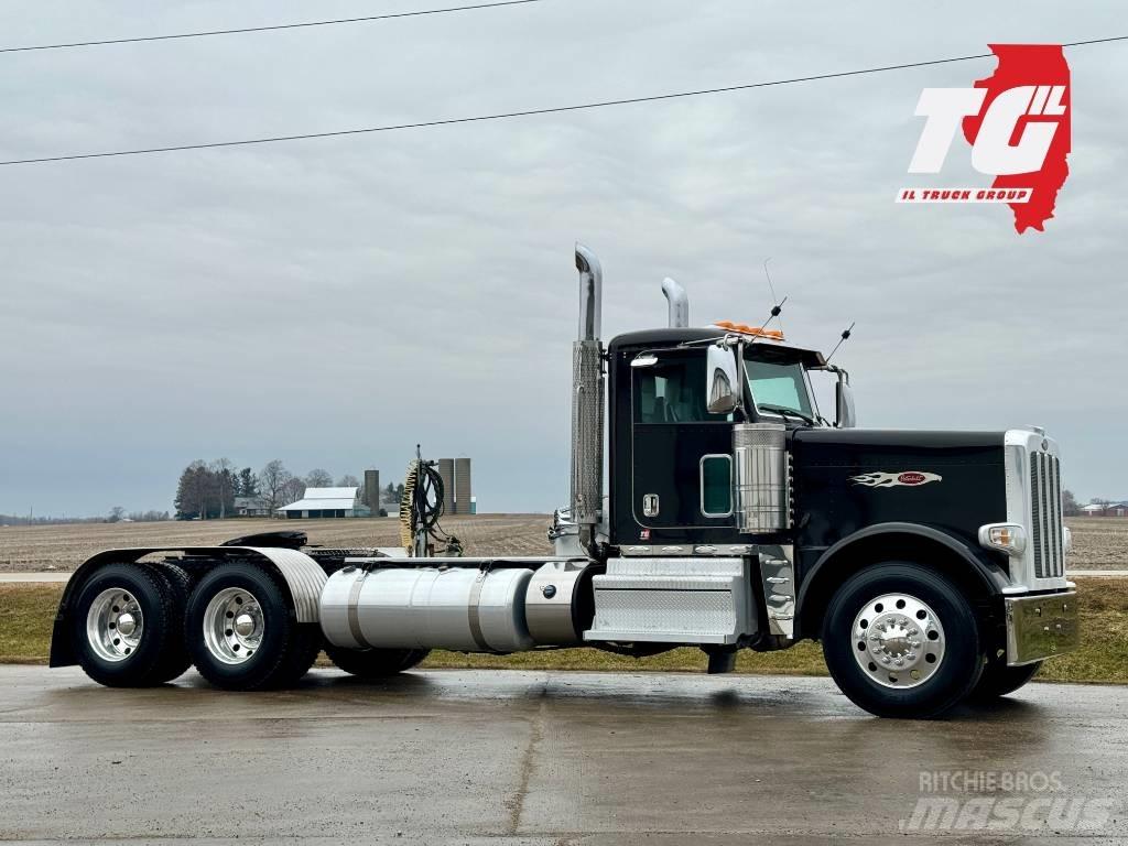 Peterbilt 389 Prime Movers