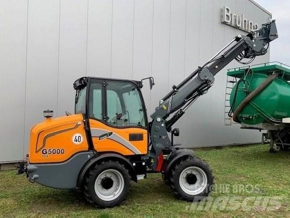 GiANT G5000 Tele Wheel loaders