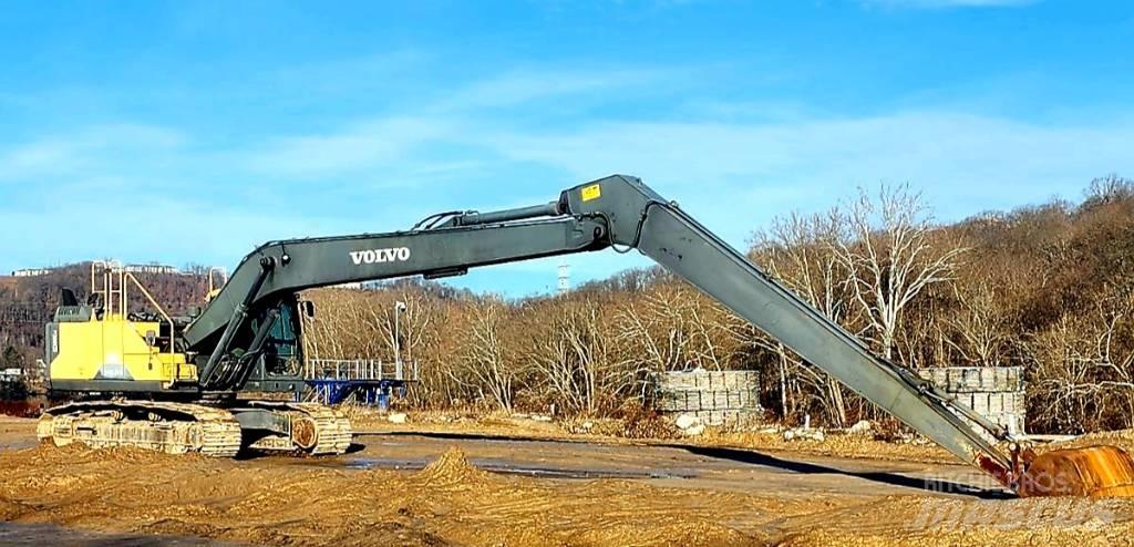 Volvo EC300ELR Crawler excavators