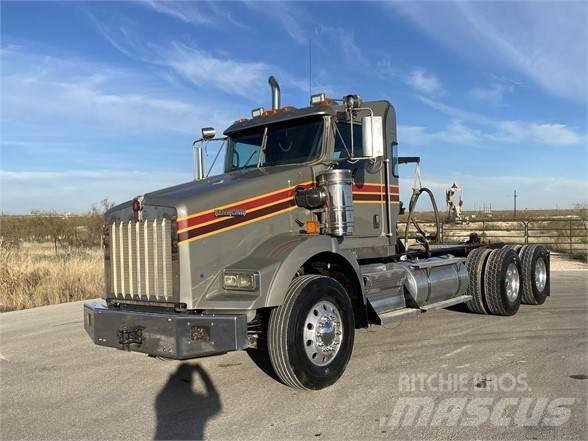 Kenworth T800 Prime Movers