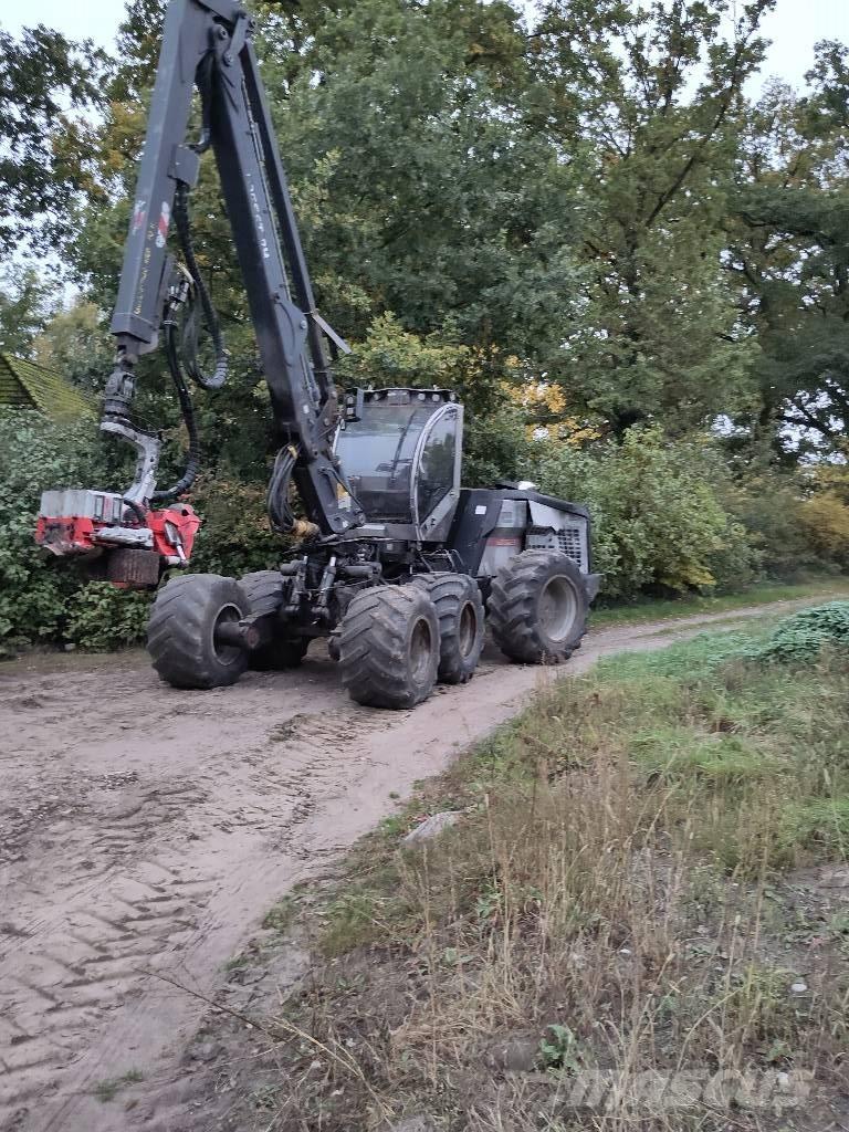 Logset H 8 Harvesters