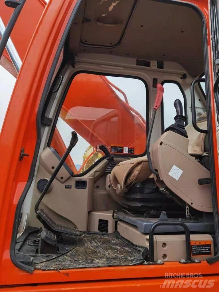 Doosan DH 220 LC Crawler excavators
