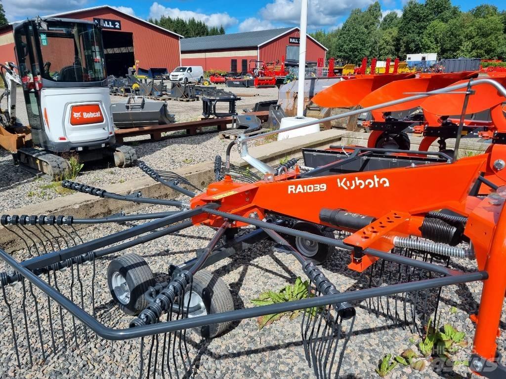 Kubota RA 1039 Windrowers