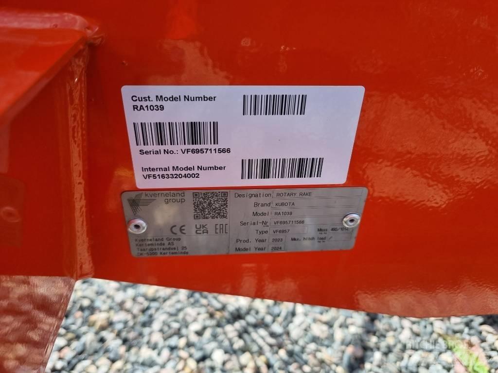 Kubota RA 1039 Windrowers