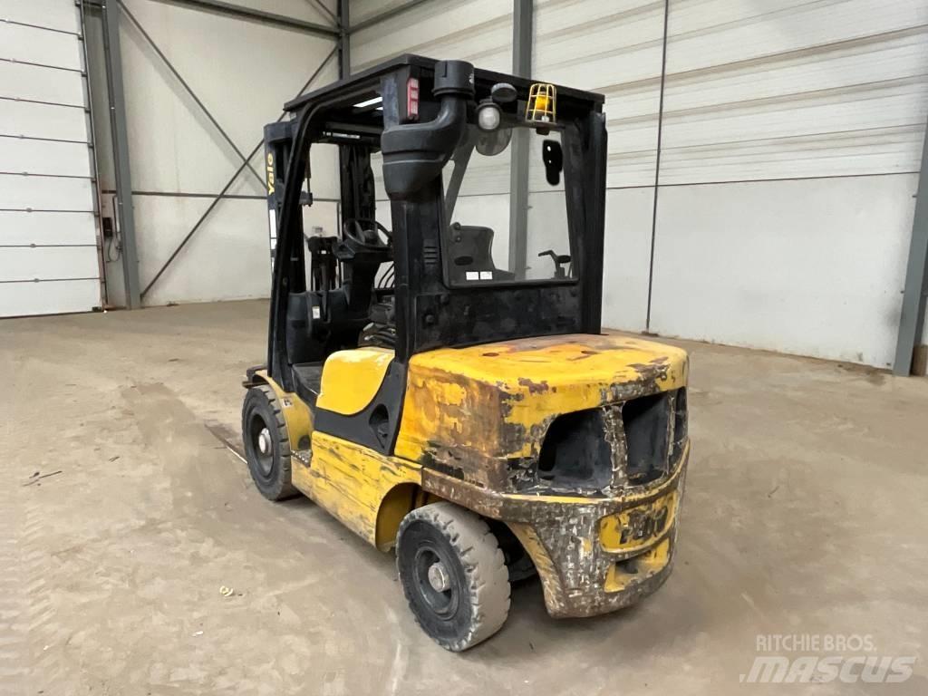 Yale GDP 35 VX Diesel trucks
