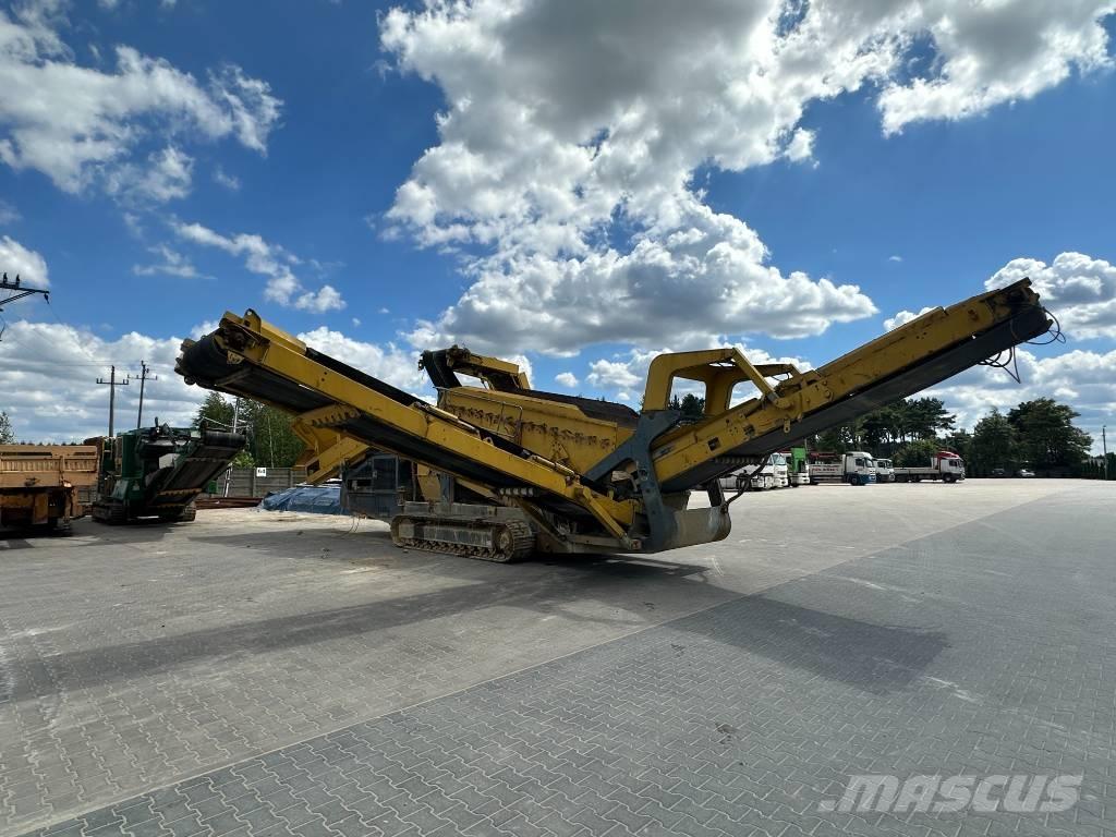 McCloskey R155 Mobile screeners