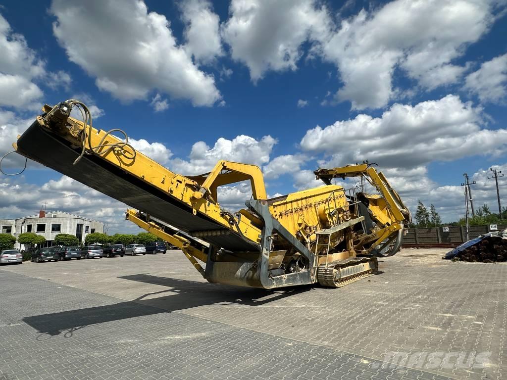 McCloskey R155 Mobile screeners
