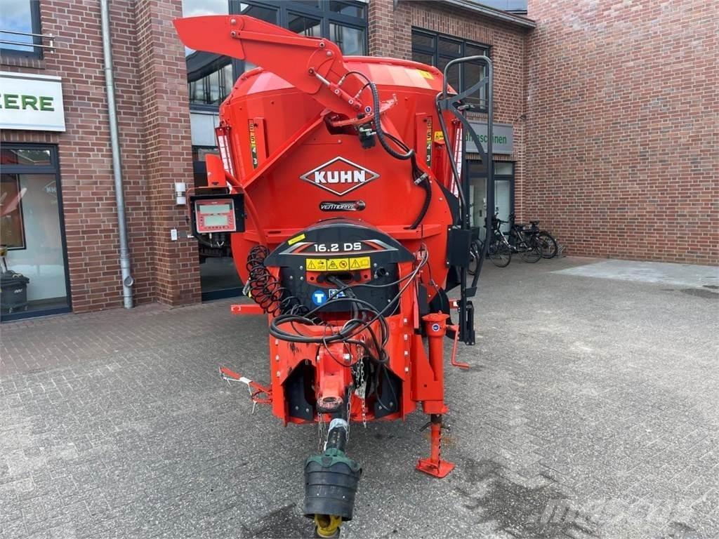 Kuhn Profile+ 16.2 Feed mixer