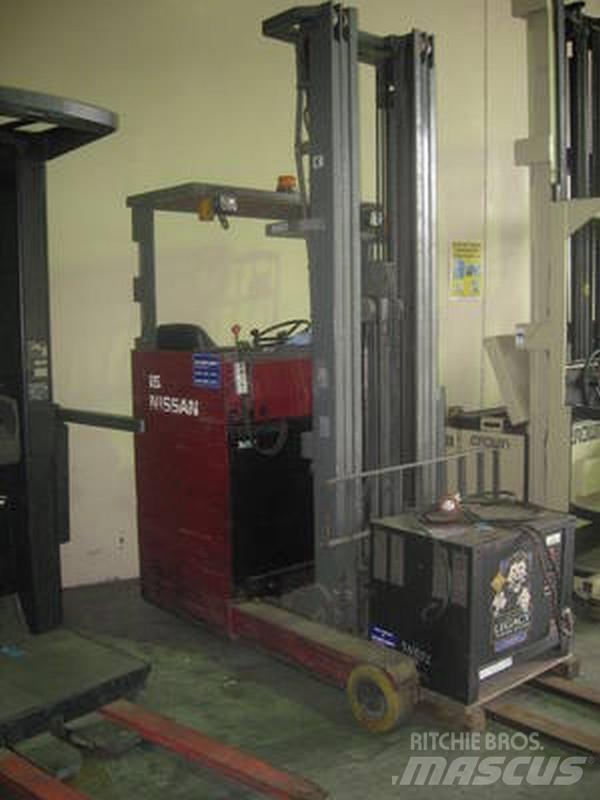 Nissan Reach Truck Reach truck